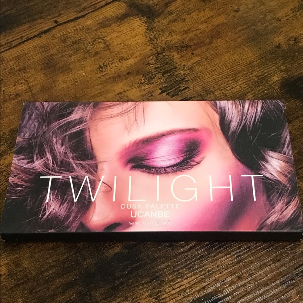 Twilight Dusk Eyeshadow Palette - Pink